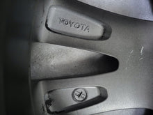 Laden Sie das Bild in den Galerie-Viewer, 1x Alufelge 18 Zoll 7.5&quot; 5x114.3 45ET 42611-42561 Toyota Avensis Verso Rim Wheel