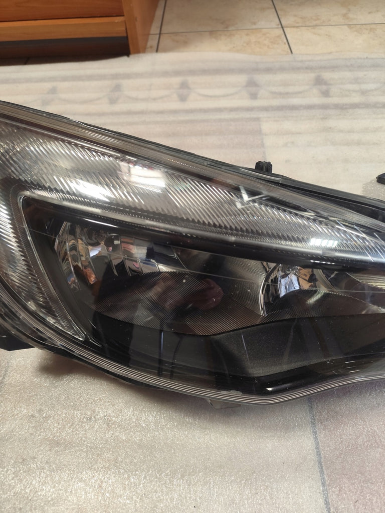 Frontscheinwerfer Opel Astra J 13371596 Rechts Scheinwerfer Headlight SCH3011807505eg