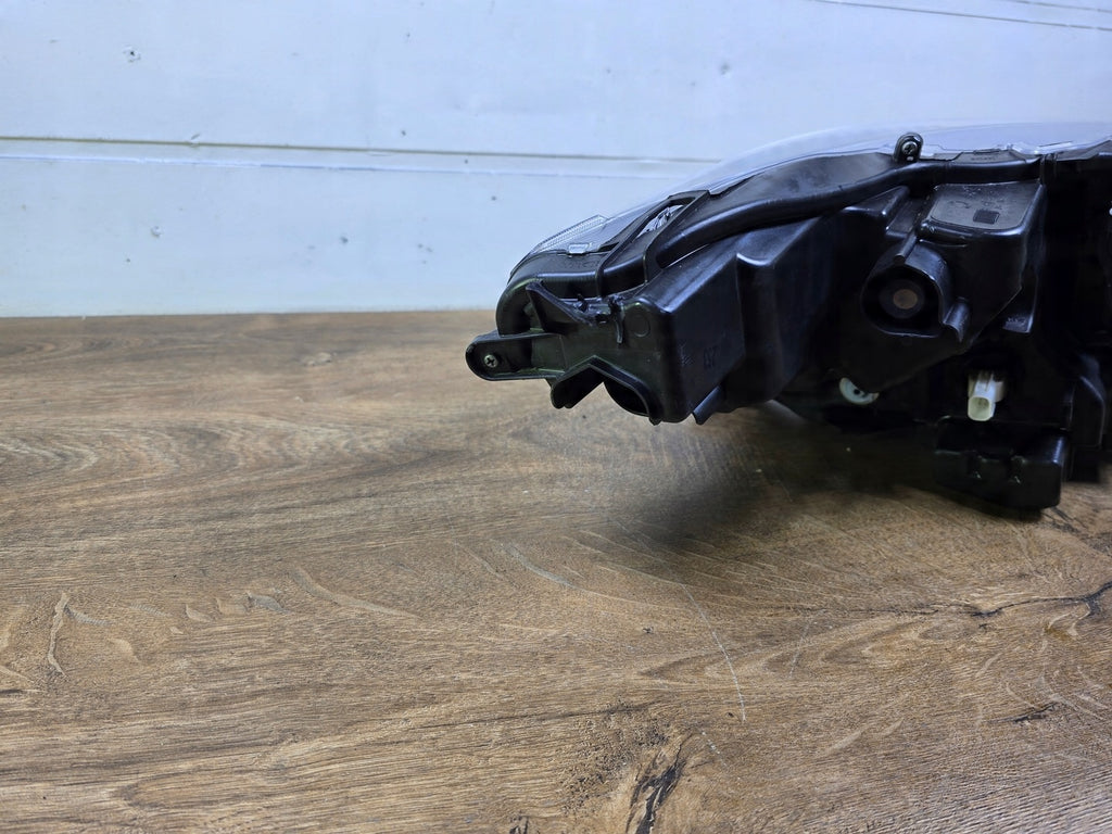 Frontscheinwerfer Toyota Yaris Links Scheinwerfer Headlight