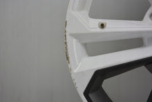Laden Sie das Bild in den Galerie-Viewer, 1x Alufelge 19 Zoll 8.0" 5x112 45ET Weiß 81A601025AF Audi Rim Wheel FEL9929503219ox