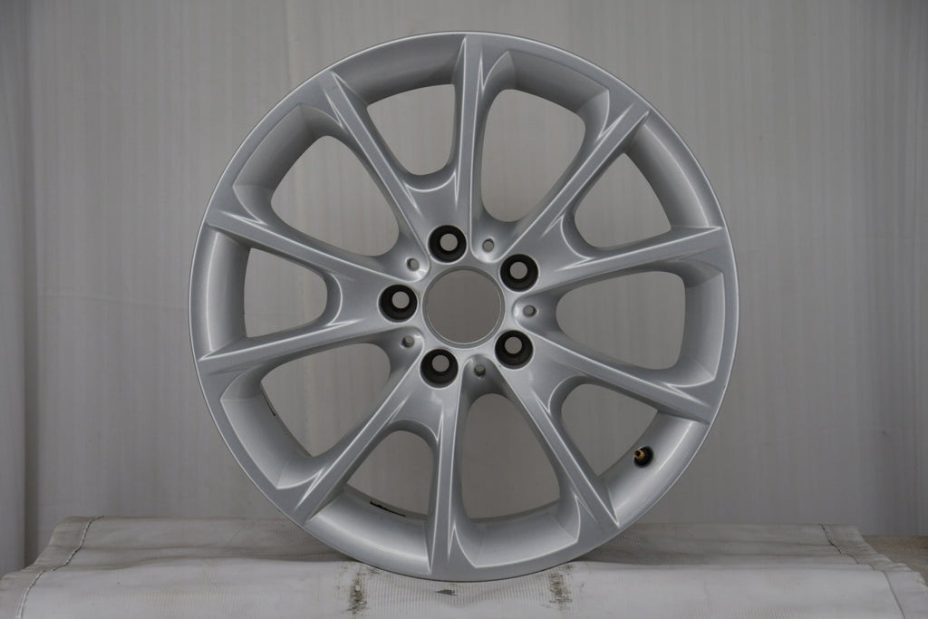 1x Alufelge 18 Zoll 8.0" 5x120 34ET Glanz Silber 6796250 BMW 1 Rim Wheel FEL9518686062my