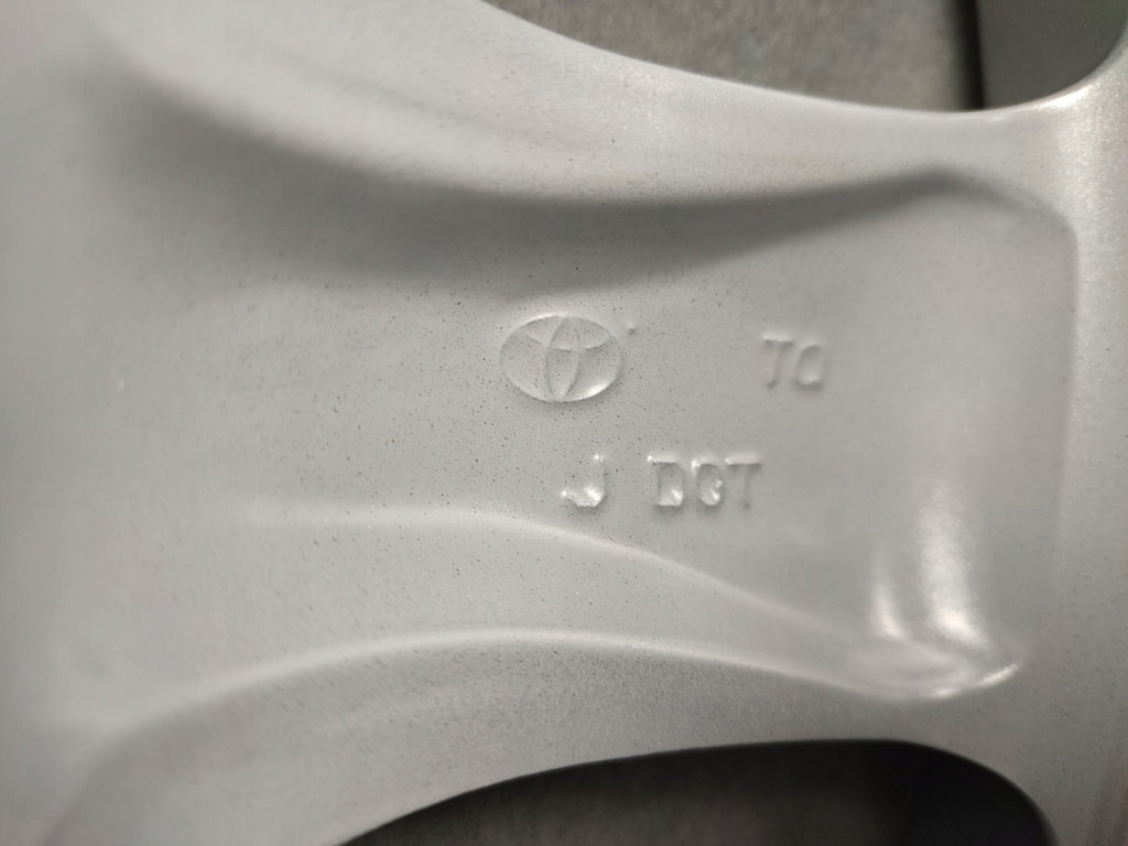 1x Alufelge 17 Zoll 7.0" 5x100 45ET Glanz Silber 42611-05260 Toyota Avensis FEL7346172511ad