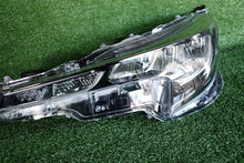 Laden Sie das Bild in den Galerie-Viewer, Frontscheinwerfer Toyota Corolla 81150-02S50 Links Scheinwerfer Headlight SCH7510006748re