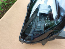 Laden Sie das Bild in den Galerie-Viewer, Frontscheinwerfer Dacia Duster 260107725R LED Rechts Scheinwerfer Headlight SCH9046205267hm