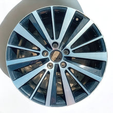 Laden Sie das Bild in den Galerie-Viewer, 1x Alufelge 18 Zoll 7.5&quot; 5x112 51ET Glanz Schwarz 5C5071498 VW Beetle Rim Wheel