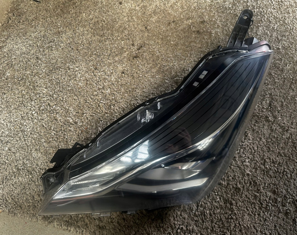 Frontscheinwerfer Toyota Yaris Links Scheinwerfer Headlight SCH1076606064bn