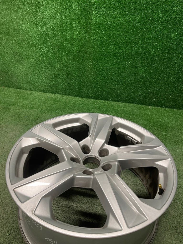 1x Alufelge 19 Zoll 8.0" 5x112 27ET Glanz Silber 4K8601025J Audi Rim Wheel FEL1569041518is