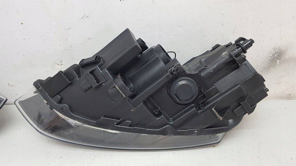 Frontscheinwerfer VW Polo 79-8-TS LED Ein Stück (Rechts oder Links) Headlight SCH7313682935my