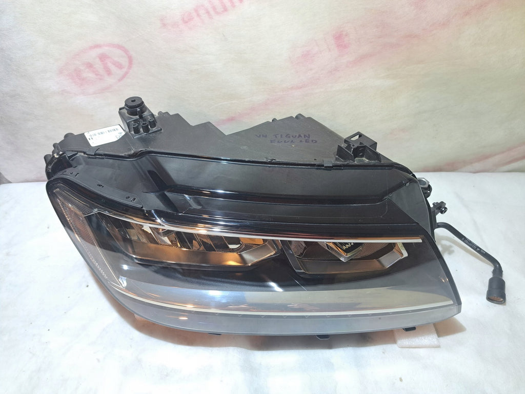 Frontscheinwerfer VW Tiguan 5NB941036B LED Rechts Scheinwerfer Headlight