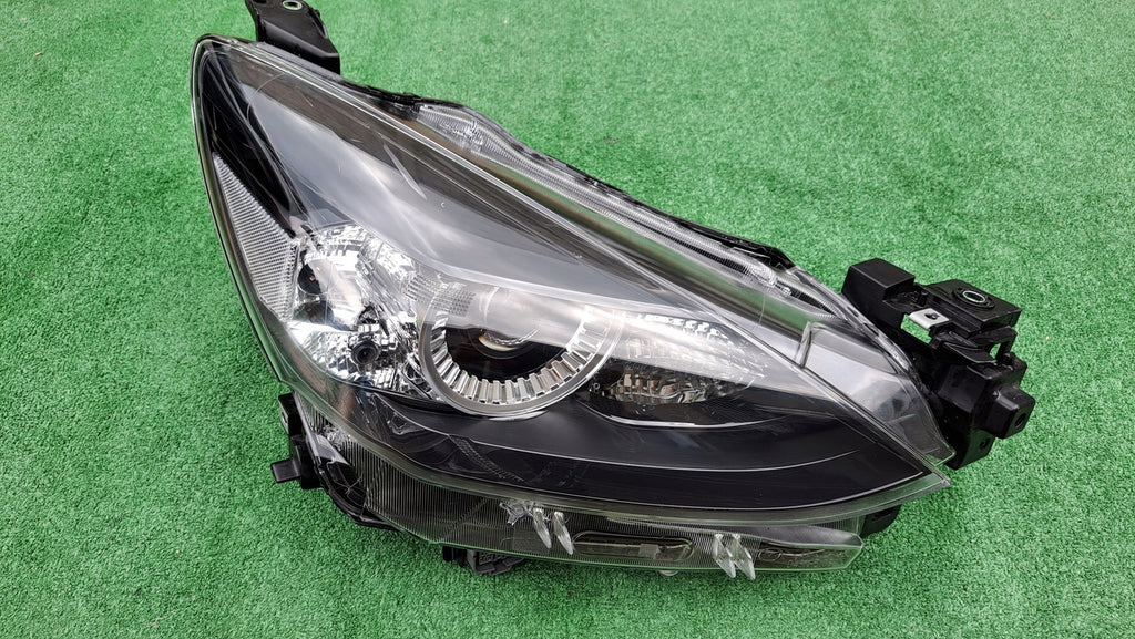 Frontscheinwerfer Mazda II D43N-51030 Full LED Rechts Scheinwerfer Headlight