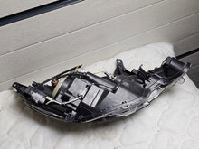 Laden Sie das Bild in den Galerie-Viewer, Frontscheinwerfer Peugeot 108 90026268 Links Scheinwerfer Headlight SCH8027308353ab