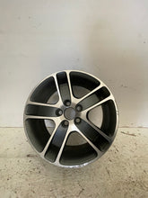 Laden Sie das Bild in den Galerie-Viewer, 1x Alufelge 17 Zoll 7.0&quot; 5x108 52 5ET 30635803 Volvo S90 V90 S40 Rim Wheel