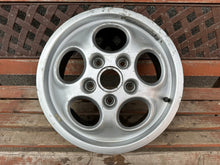 Laden Sie das Bild in den Galerie-Viewer, 1x Alufelge 16 Zoll 7.0&quot; 5x130 65ET 92836101600 Porsche 928 Rim Wheel