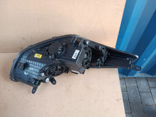 Laden Sie das Bild in den Galerie-Viewer, Frontscheinwerfer Hyundai I30 92101A6060 Links Scheinwerfer Headlight SCH4468073928fe