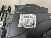 Laden Sie das Bild in den Galerie-Viewer, Frontscheinwerfer Audi A7 4G8941005C LE09A6199 Xenon Links Headlight