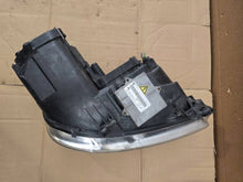 Laden Sie das Bild in den Galerie-Viewer, Frontscheinwerfer VW Touran 1T0941031K Xenon Links Scheinwerfer Headlight SCH6250101492ay