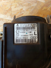 Load image into Gallery viewer, Frontscheinwerfer Audi A5 8T0941005 Xenon Ein Stück (Rechts oder Links)