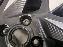 Load image into Gallery viewer, 1x Alufelge 15 Zoll 6.0" 4x100 48ET Glanz Schwarz 52910K7500 Hyundai I10 FEL3899843826ne