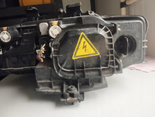 Load image into Gallery viewer, Frontscheinwerfer Audi A4 B6 8E0941004AQ Xenon Ein Stück (Rechts oder Links)