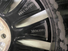 Laden Sie das Bild in den Galerie-Viewer, 1x Alufelge 18 Zoll 8.0&quot; 5x108 42ET 32243391 Volvo S90 V90 Rim Wheel