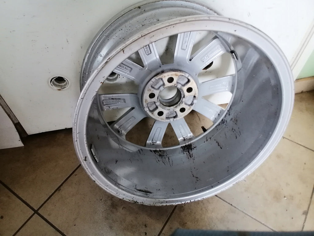 1x Alufelge 16 Zoll 7.0" 5x100 46ET Glanz Silber 5JA601025 Skoda Fabia Rim Wheel