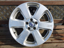 Laden Sie das Bild in den Galerie-Viewer, 1x Alufelge 18 Zoll 7.5&quot; 5x108 55ET Silber 30748756 Volvo Xc70 Xc60 Rim Wheel