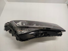 Laden Sie das Bild in den Galerie-Viewer, Frontscheinwerfer Skoda Superb III 3V1941016D Full LED Rechts Headlight
