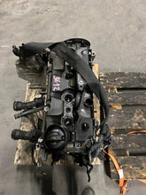Laden Sie das Bild in den Galerie-Viewer, Motor Audi VW A3 Golf CRUA 2.0 TDI 150PS 110kW 14TKm 2017 Diesel Unkomplett