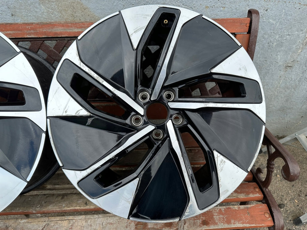 1x Alufelge 19 Zoll 8.0" 5x112 45ET 11A601025 VW Rim Wheel FEL7142166572km