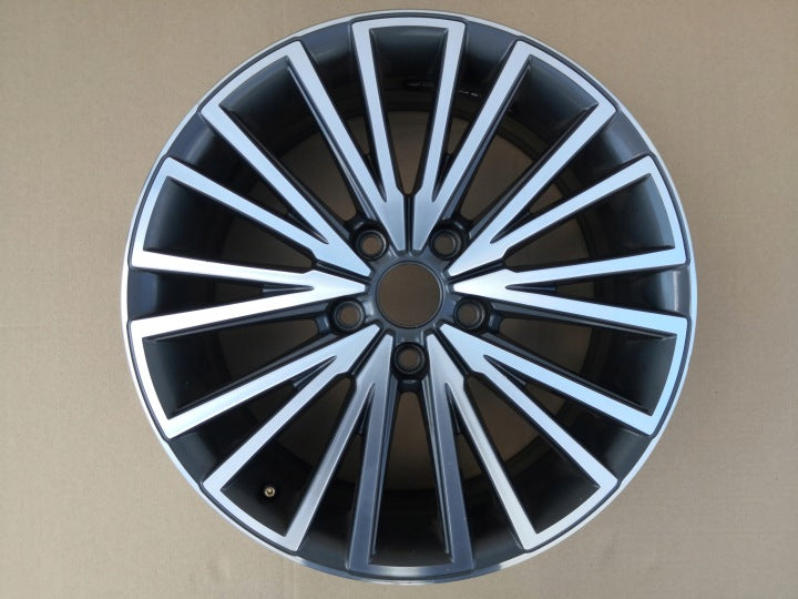 1x Alufelge 17 Zoll 7.0" 5x112 49ET 5F0601025Q Mg Leon Rim Wheel FEL2550125033mb