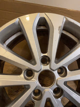 Laden Sie das Bild in den Galerie-Viewer, 1x Alufelge 16 Zoll 6.5&quot; 5x114.3 403005287R Renault Rim Wheel
