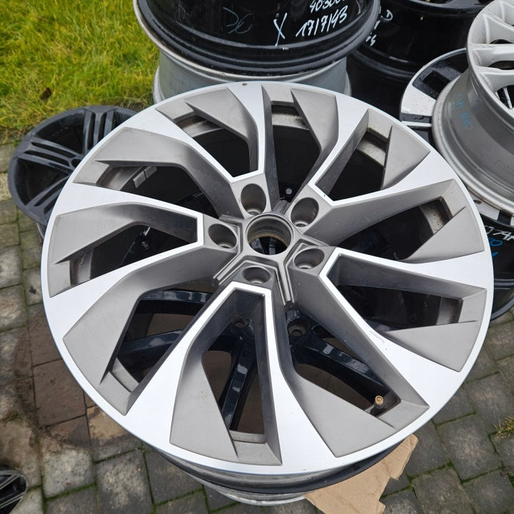 1x Alufelge 19 Zoll 7.0" 5x112 43ET Schwarz 565601025AJ Skoda Kodiaq Rim Wheel FEL7303616688dl