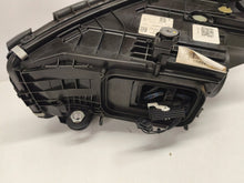 Laden Sie das Bild in den Galerie-Viewer, Frontscheinwerfer Mercedes-Benz W206 2069067203 LED Rechts Headlight SCH4999219827he
