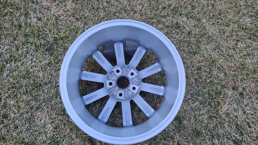 1x Alufelge 17 Zoll 6.0" 5x112 48ET 5G0601025 VW Golf Rim Wheel