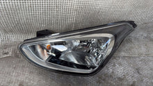 Load image into Gallery viewer, Frontscheinwerfer Hyundai I10 Links Scheinwerfer Headlight SCH3307153304or
