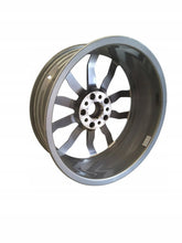 Laden Sie das Bild in den Galerie-Viewer, 1x Alufelge 18 Zoll 6877550 BMW F39 X1 F48 Rim Wheel FEL8661954122qp
