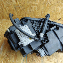 Laden Sie das Bild in den Galerie-Viewer, Frontscheinwerfer Mercedes-Benz W176 1EX010818221EL17563256 Xenon Rechts SCH3125930650lt