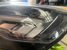 Laden Sie das Bild in den Galerie-Viewer, Frontscheinwerfer Ford Focus 0932432432 LED Links Scheinwerfer Headlight SCH8814104274zl