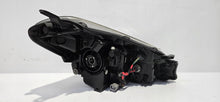 Laden Sie das Bild in den Galerie-Viewer, Frontscheinwerfer Toyota Yaris Links Scheinwerfer Headlight