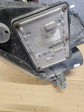 Load image into Gallery viewer, Frontscheinwerfer Opel Meriva A 933210 Xenon Rechts Scheinwerfer Headlight SCH9671104370xy