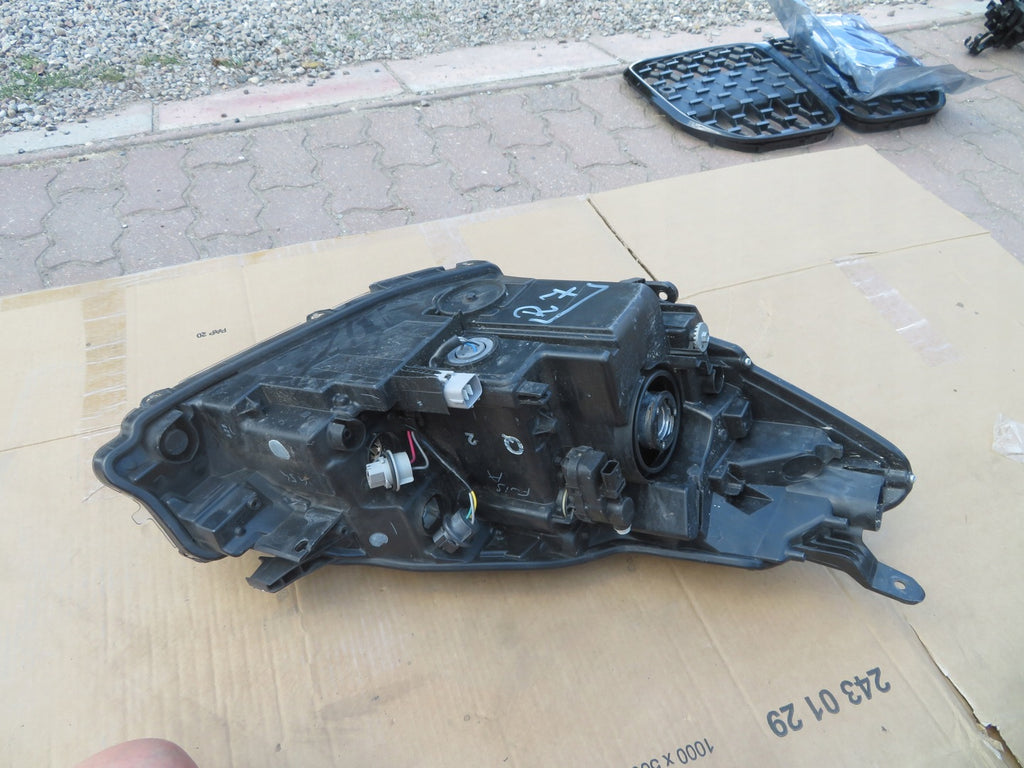 Frontscheinwerfer Toyota Yaris A81170-0DJ90 Links Scheinwerfer Headlight SCH8718729579qe