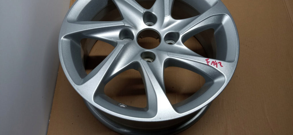 1x Alufelge 15 Zoll 6.0" 4x108 23ET Glanz Silber 9673773577 Peugeot 208 FEL5812710565eg