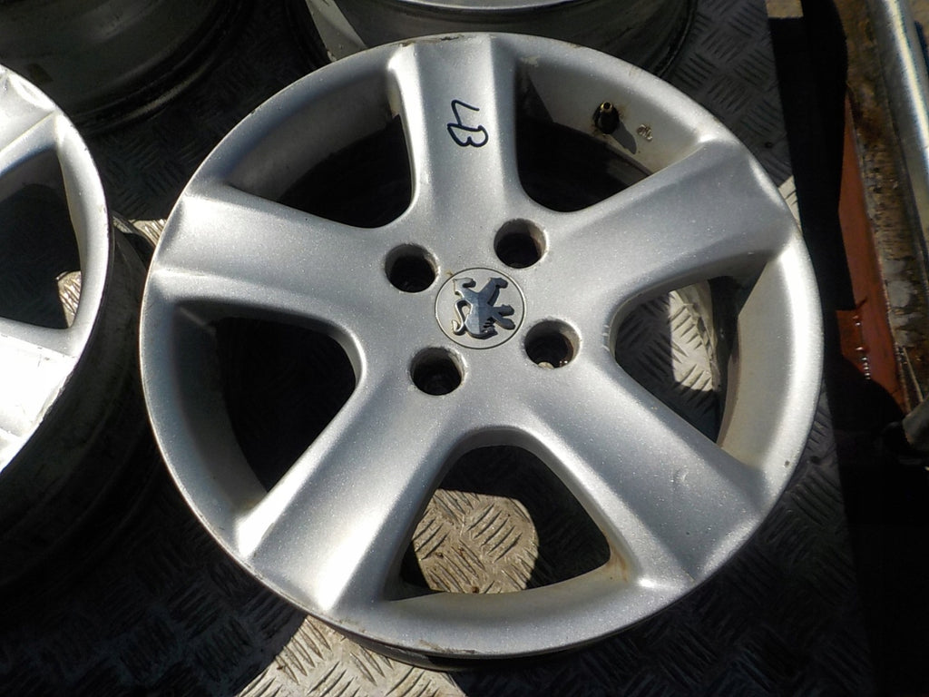 4x Alufelge 16 Zoll 6.5" 4x108 31ET Glanz Silber Peugeot Rim Wheel FEL1961020358av