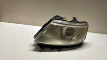 Laden Sie das Bild in den Galerie-Viewer, Frontscheinwerfer Saab 93 9-3 Xenon Links Scheinwerfer Headlight