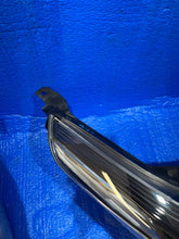 Laden Sie das Bild in den Galerie-Viewer, Frontscheinwerfer Kia Xceed J792111040 92102J7300 LED Rechts Headlight