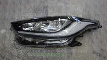 Load image into Gallery viewer, Frontscheinwerfer Toyota Yaris Full LED Links Scheinwerfer Headlight SCH8574897798wq