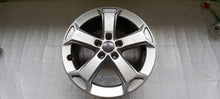 Laden Sie das Bild in den Galerie-Viewer, 1x Alufelge 17 Zoll 7.0" 5x112 81A071497 Audi Q2 Rim Wheel FEL4742062785vh