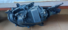 Laden Sie das Bild in den Galerie-Viewer, Frontscheinwerfer Mitsubishi L200 8301C738 Rechts Scheinwerfer Headlight SCH8219271262vu
