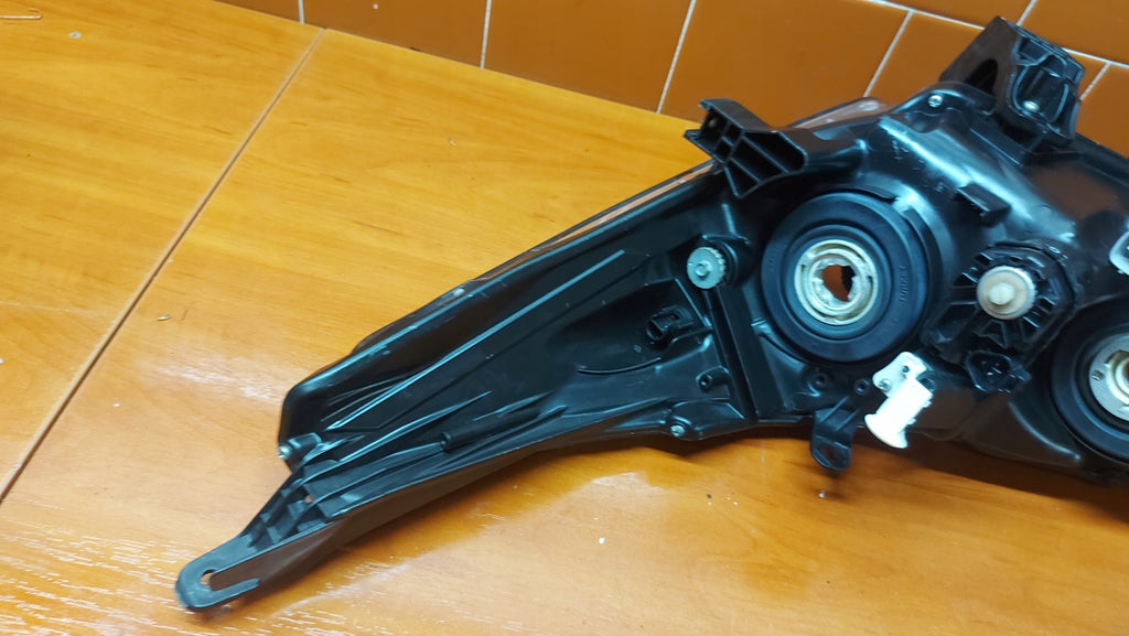 Frontscheinwerfer Toyota Corolla 81110-01E71 LED Rechts Scheinwerfer Headlight SCH7060442002hk