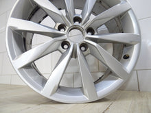 Laden Sie das Bild in den Galerie-Viewer, 1x Alufelge 17 Zoll 7.0" 5x112 49ET Glanz Silber 5G0601025CH VW I Rim Wheel FEL3750665507pq